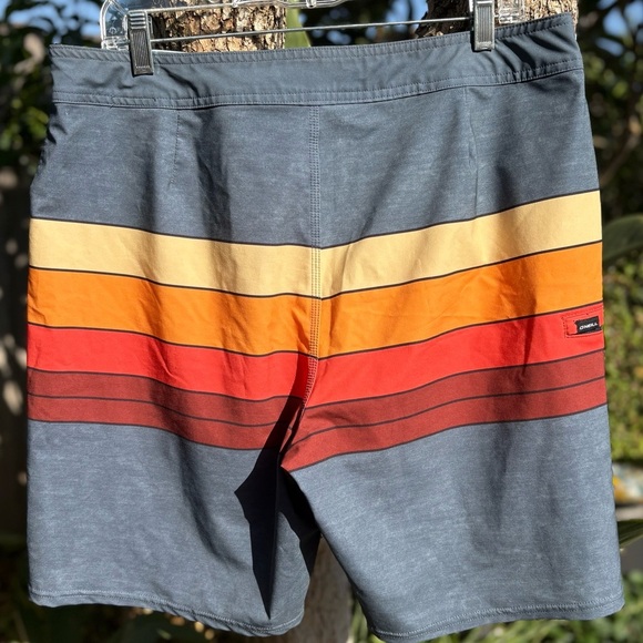 O'Neill Hyperfreak Heist Line Board Shorts Size: 34 - Picture 4 of 10